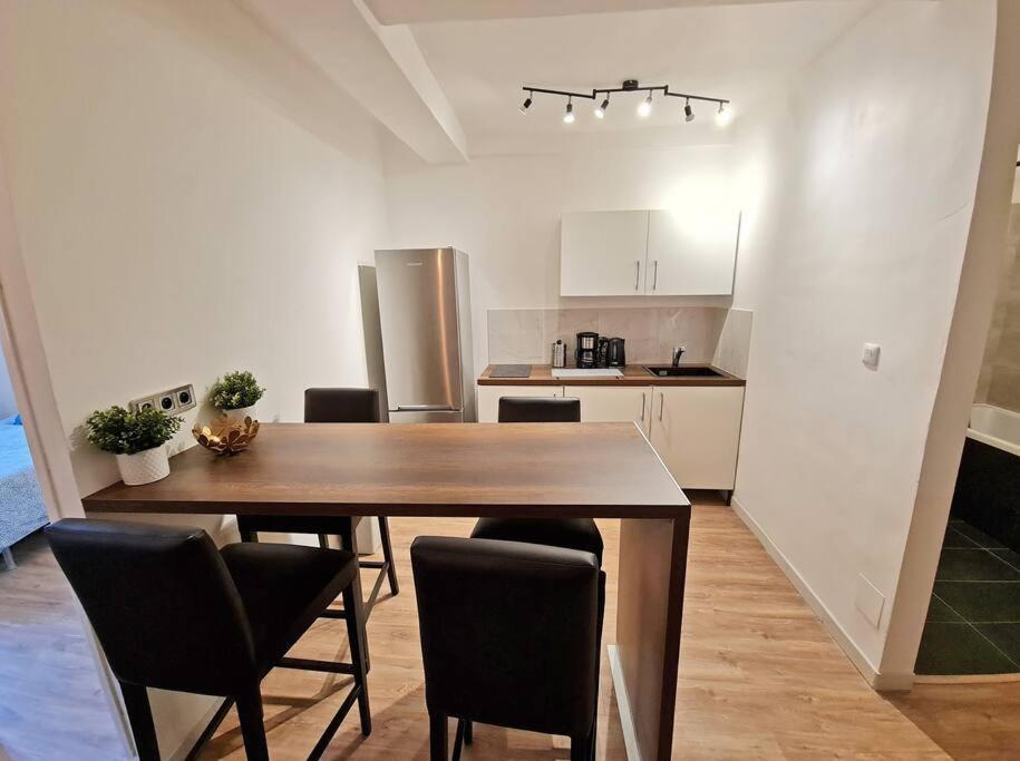 Gregbnb - T2 Design 43M2 - Toulon Est - Wifi Fibre - N2 Exterior foto